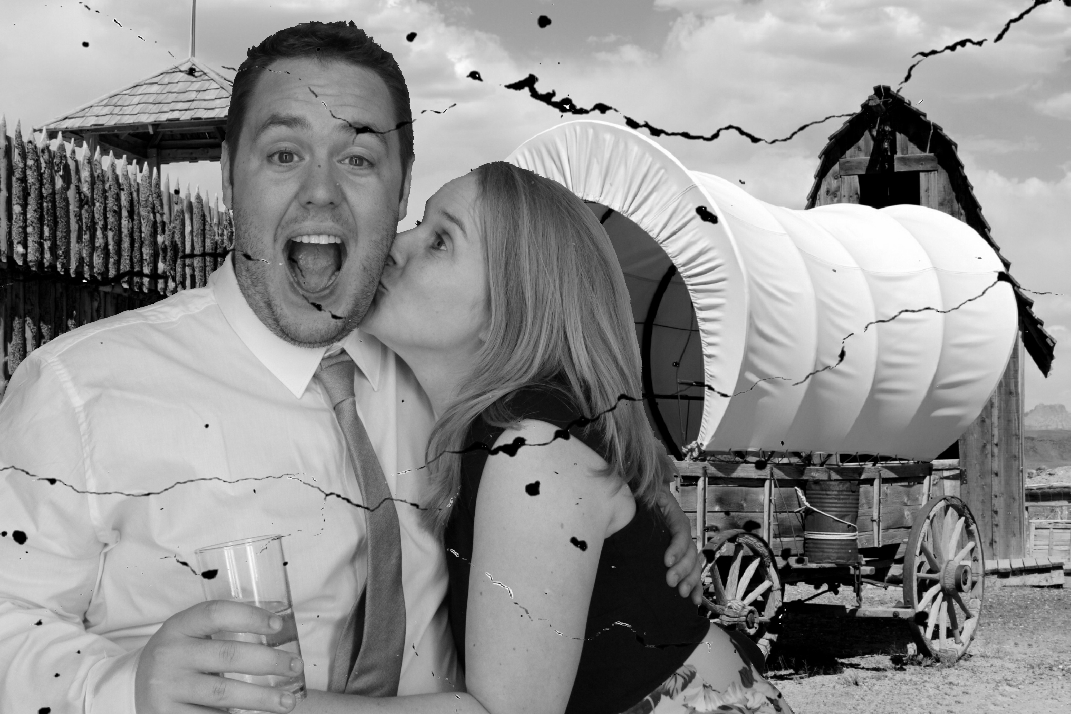 Mr & Mrs Bowles | View more photos from the event at gallery.myphotoboothexperience.co.uk/u/MyPhotoBoothExperienceLtd/Mr-Mrs-Bowles